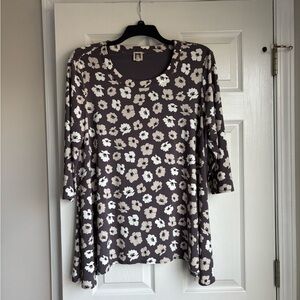 Anne Klein Black and White Floral Blouse